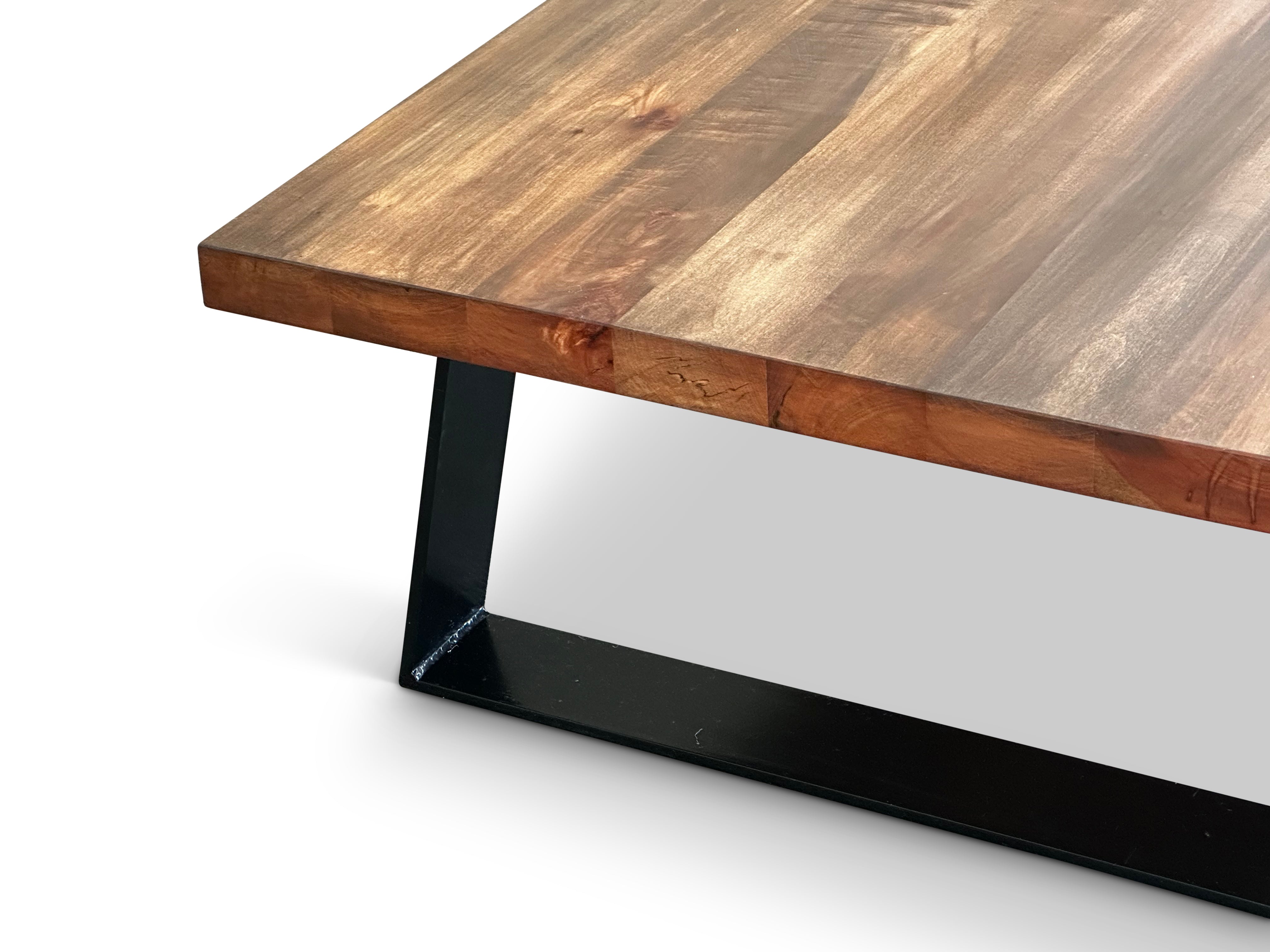 Grand Coffee Table